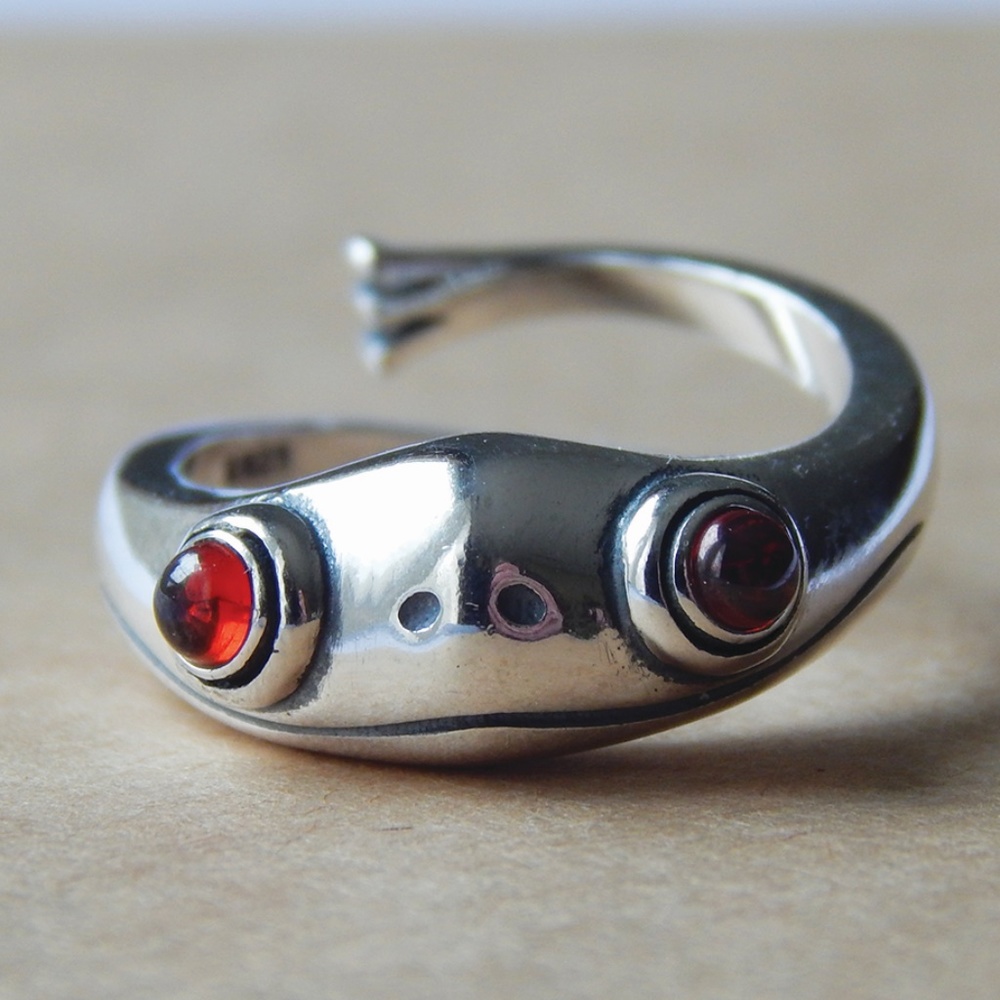 100% 925 Sterling Silver Frog Ring Adjustable Red Jewelry